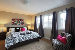 Boardwalk Homes - Executive Guest Rooms & Townhomes