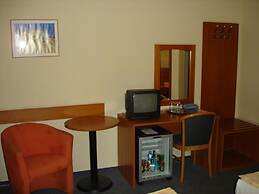 Tisza Alfa Hotel