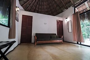 Jolie Jungle Eco Hotel