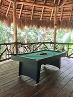 Jolie Jungle Eco Hotel