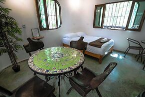 Jolie Jungle Eco Hotel