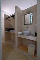 Jolie Jungle Eco Hotel