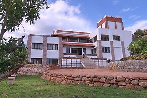 Kadambavanam Ethnic Village Resort