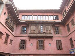 World Heritage Hotel & Aparments
