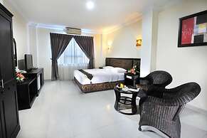 Gaja Hotel