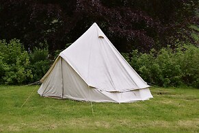 Sweetbriar Cottage B&B and Camping