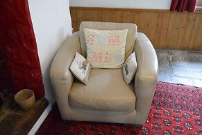 Sweetbriar Cottage B&B and Camping
