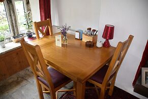 Sweetbriar Cottage B&B and Camping