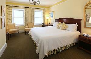 Royal Palms Hotel