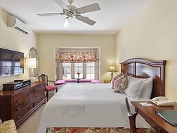 Royal Palms Hotel