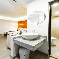 Luck Thai Hotel