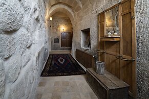 Grand Cave Suites