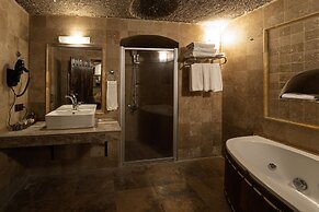 Grand Cave Suites
