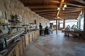 Grand Cave Suites