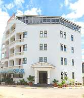 CoastGate Hotel