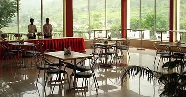 Riverside Resort