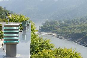 Riverside Resort