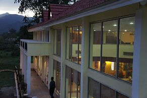 Riverside Resort