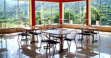 Riverside Resort