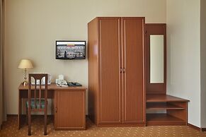Slavyanka Hotel