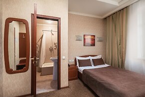 Slavyanka Hotel