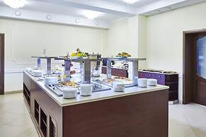 Slavyanka Hotel