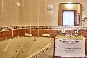 Slavyanka Hotel