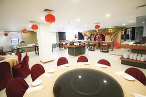 REDTOP Hotel & Convention Center