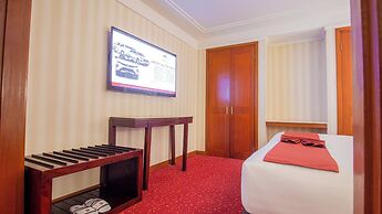 REDTOP Hotel & Convention Center