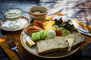 Baanpong Lodge