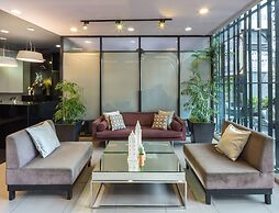 V Hotel