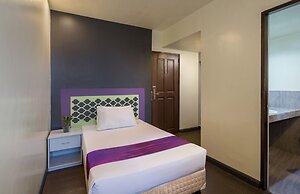 V Hotel