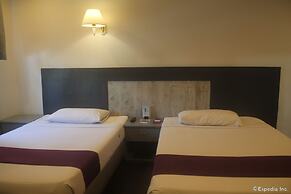 V Hotel