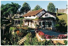 Terrasse Des Roses