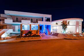 Kouros Home Hotel