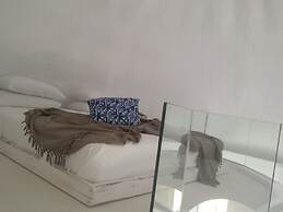 Kouros Home Hotel