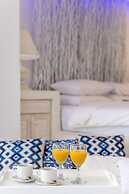 Kouros Home Hotel