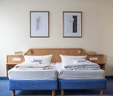 Stargaze Forum Hotel