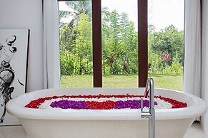 Amori Villas