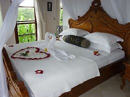 Amori Villas
