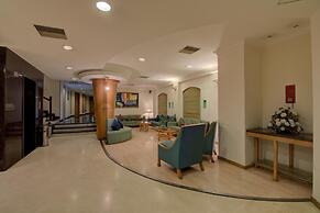 Tristar Service Apartments