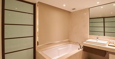 Platinum Hotel