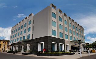 Platinum Hotel