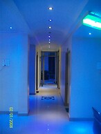 Hotel Viraat Inn