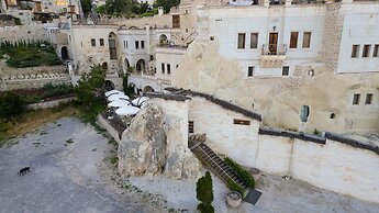 Tafoni Houses Cave Hotel