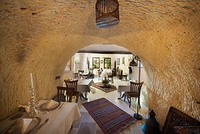 Tafoni Houses Cave Hotel