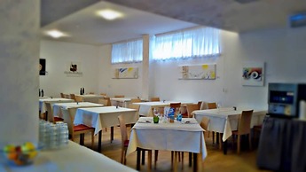 Hotel Adria