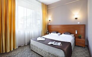 Raduzhny Hotel