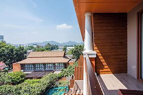Ayrest Hotel