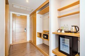Ayrest Hotel